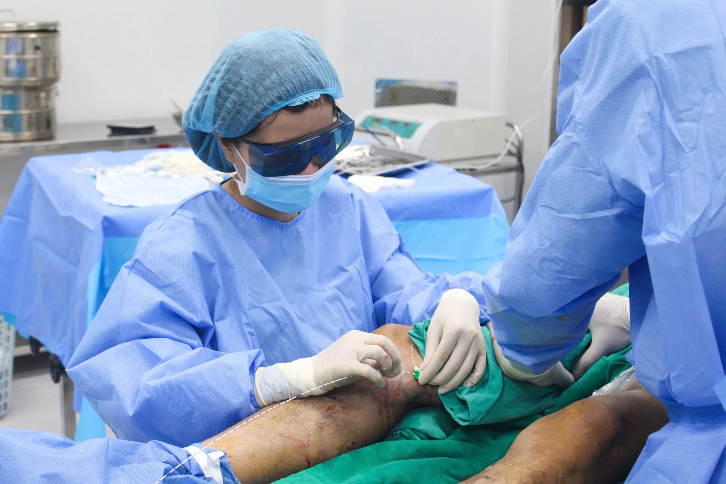 Hồi sinh đôi chân khoẻ đẹp chỉ sau một lần can thiệp