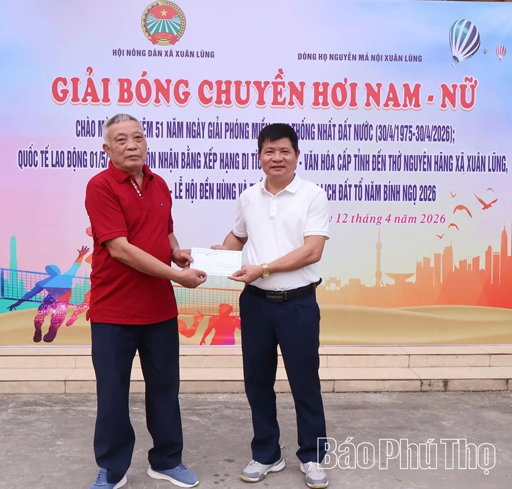 Xuân Lũng: Hơn 100 vận động viên tham gia giải bóng chuyền hơi