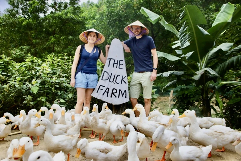 Du lịch từ bản, từ làng trên dãy Trường Sơn