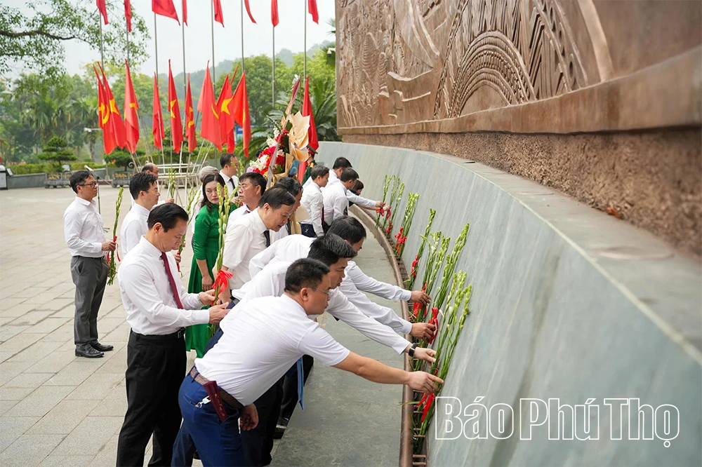 Cụm số 9 tỉnh Phú Thọ dâng hương tưởng niệm các Vua Hùng