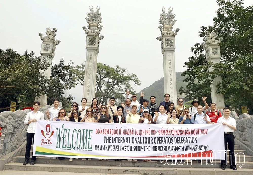 Các doanh nghiệp lữ hành quốc tế khảo sát một số địa điểm du lịch tại Phú Thọ