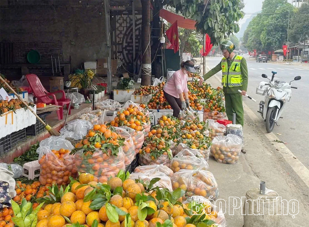Quyết liệt giải tỏa vi phạm hành lang giao thông