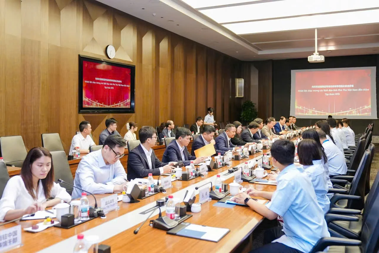 Đoàn đại biểu tỉnh Phú Thọ làm việc với Tập đoàn BYD về hợp tác trong lĩnh vực xe điện và năng lượng mới