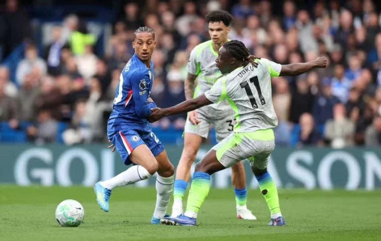 Premier League: Đánh bại Chelsea, Man City khiến cuộc đua vô địch khó đoán