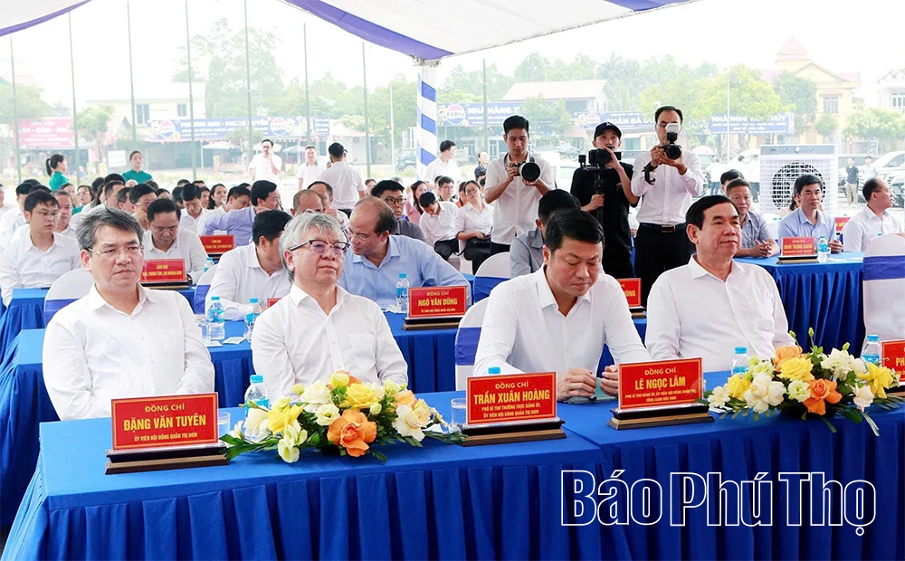 Bàn giao công trình màn hình LED giới thiệu thông tin Khu di tích lịch sử Đền Hùng