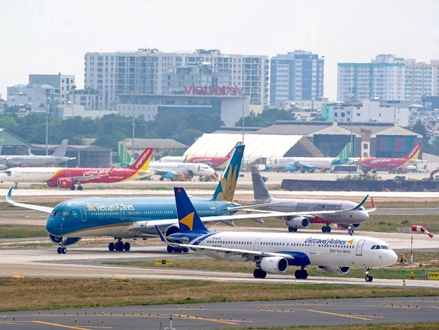 Giá vé máy bay lễ 30/4 - 1/5 cao ngang vé tết