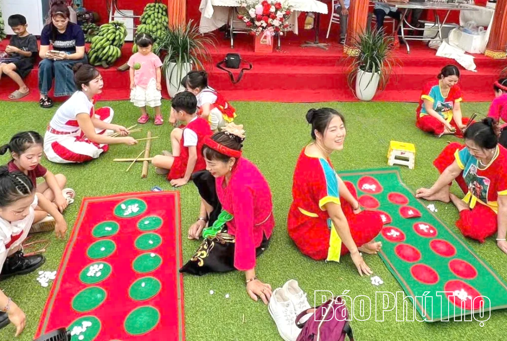 Rực rỡ bản sắc đất cội nguồn