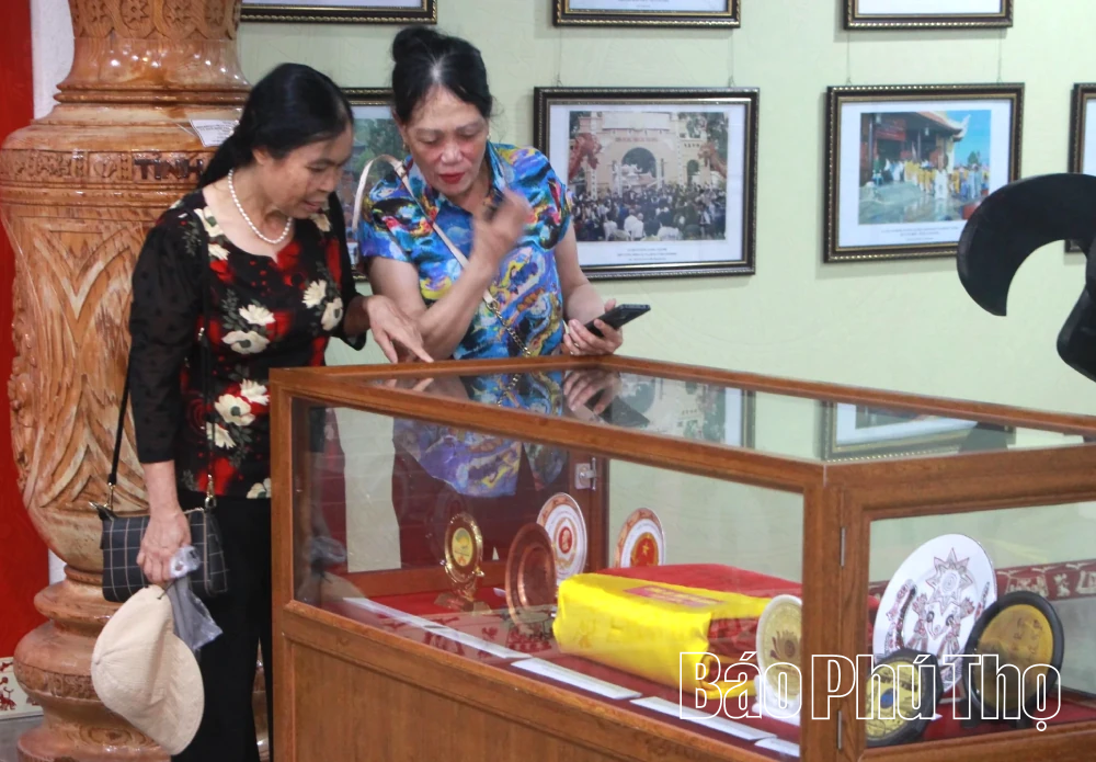 Trưng bày tư liệu, hiện vật về di sản tín ngưỡng thờ cúng Hùng Vương