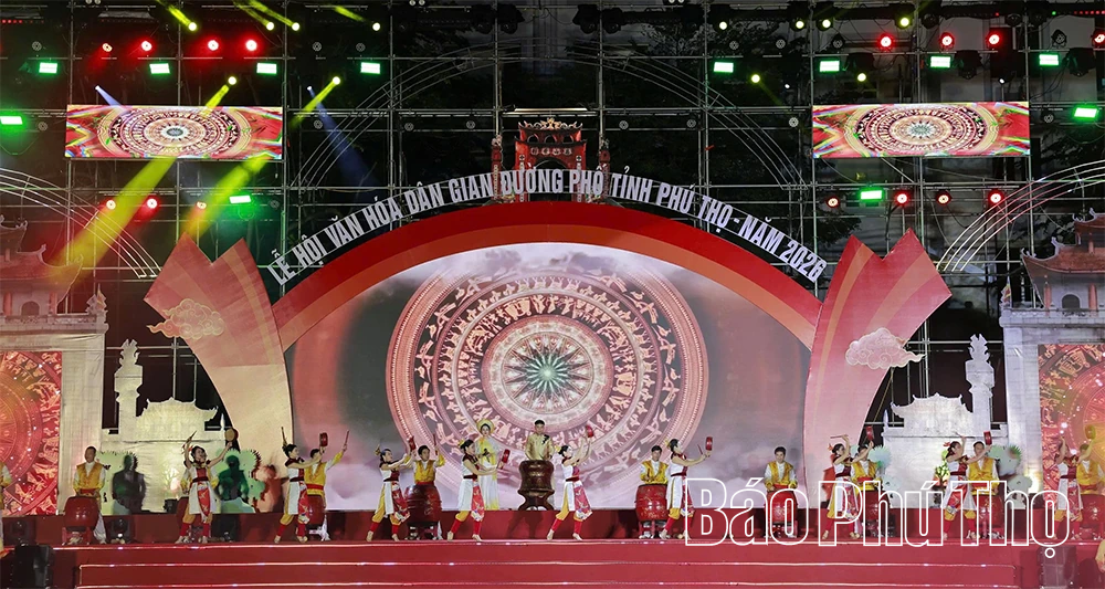 Ngập tràn sắc màu dân gian trong lễ hội “Thanh âm nguồn cội”