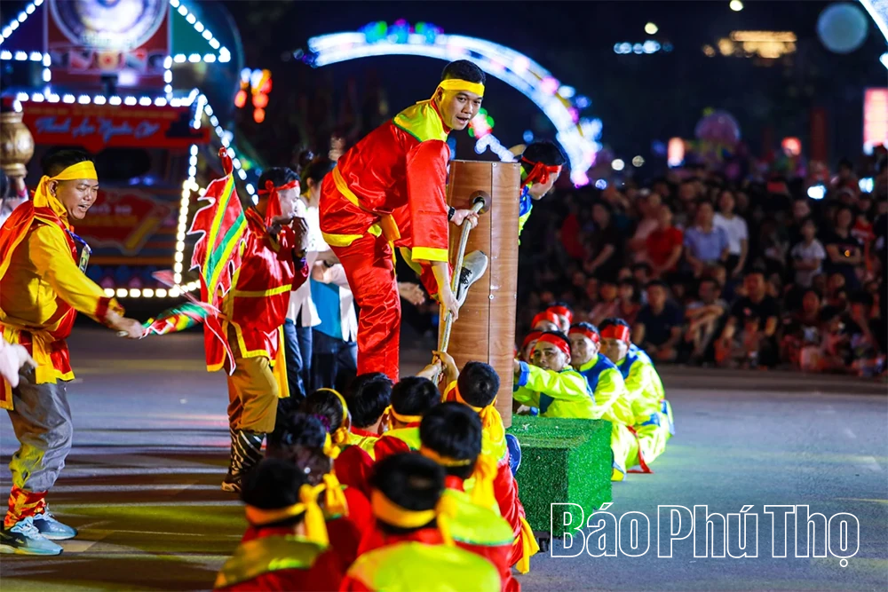 Ngập tràn sắc màu dân gian trong lễ hội “Thanh âm nguồn cội”