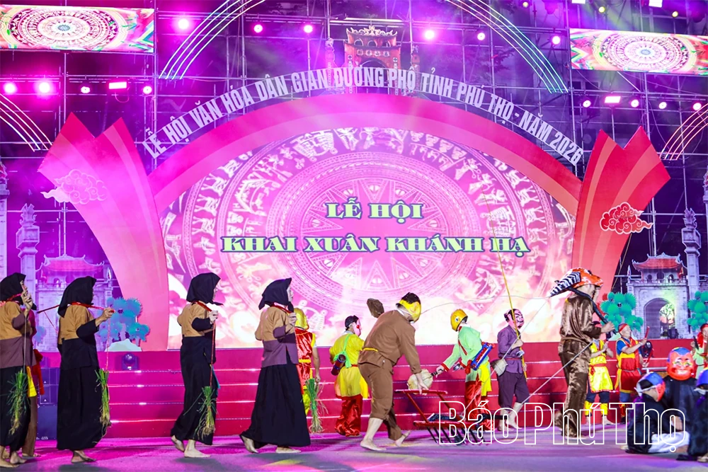 Ngập tràn sắc màu dân gian trong lễ hội “Thanh âm nguồn cội”