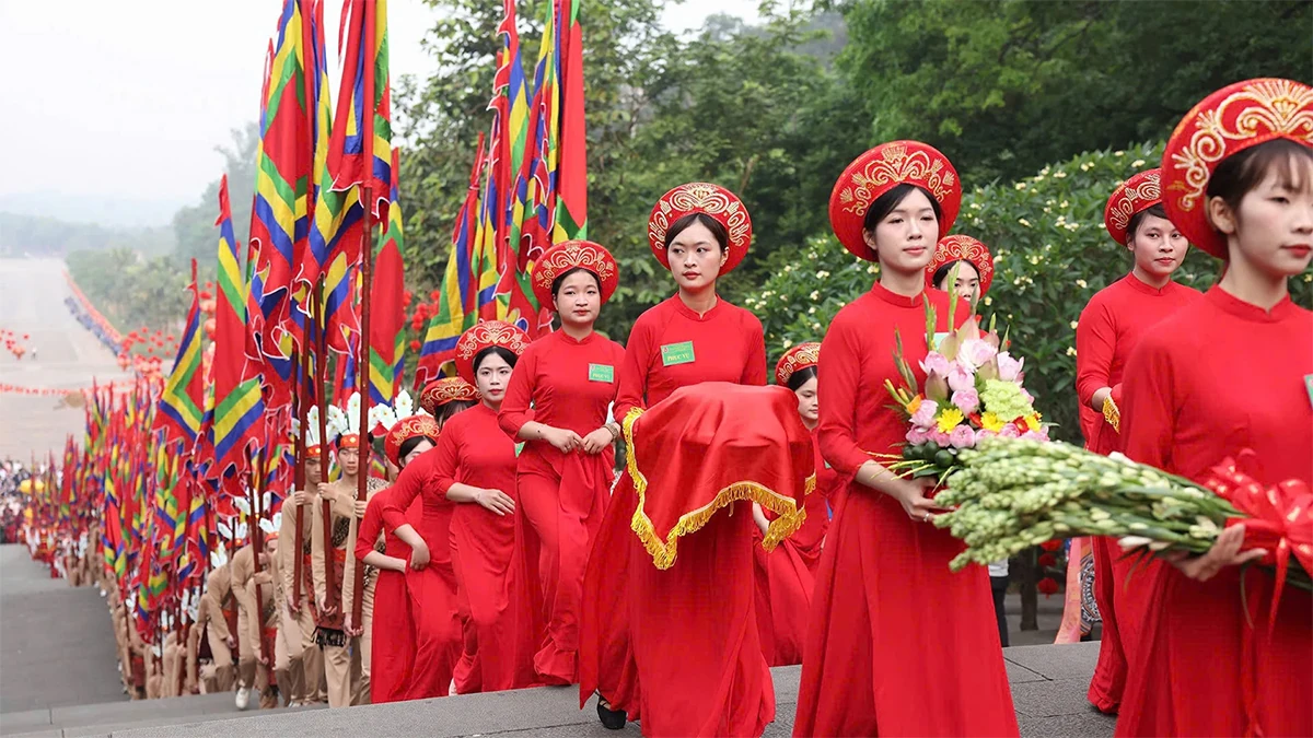 Các đồng chí lãnh đạo Đảng, Nhà nước dâng hương Lễ Giỗ Tổ Hùng Vương năm 2026