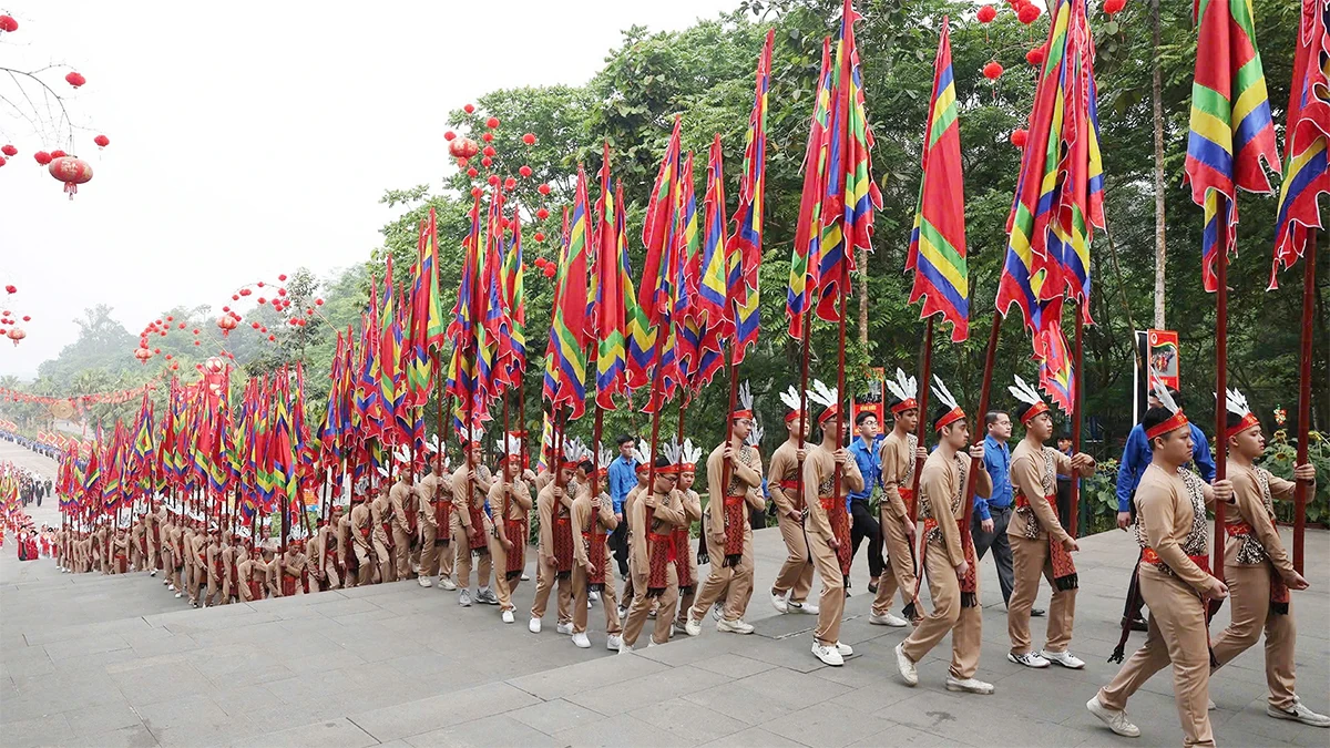 Các đồng chí lãnh đạo Đảng, Nhà nước dâng hương Lễ Giỗ Tổ Hùng Vương năm 2026