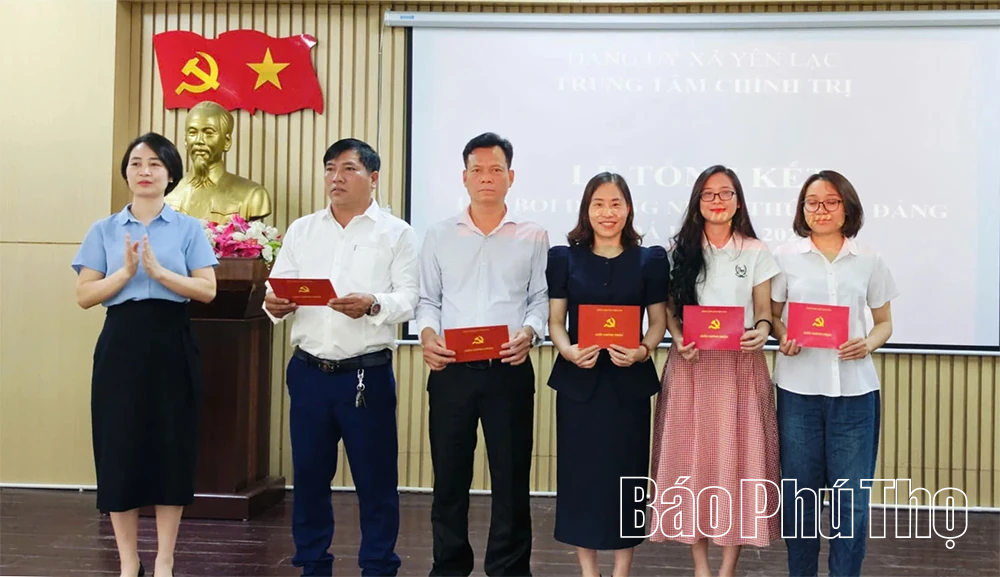 Yên Lạc chú trọng tạo nguồn, phát triển đảng viên mới