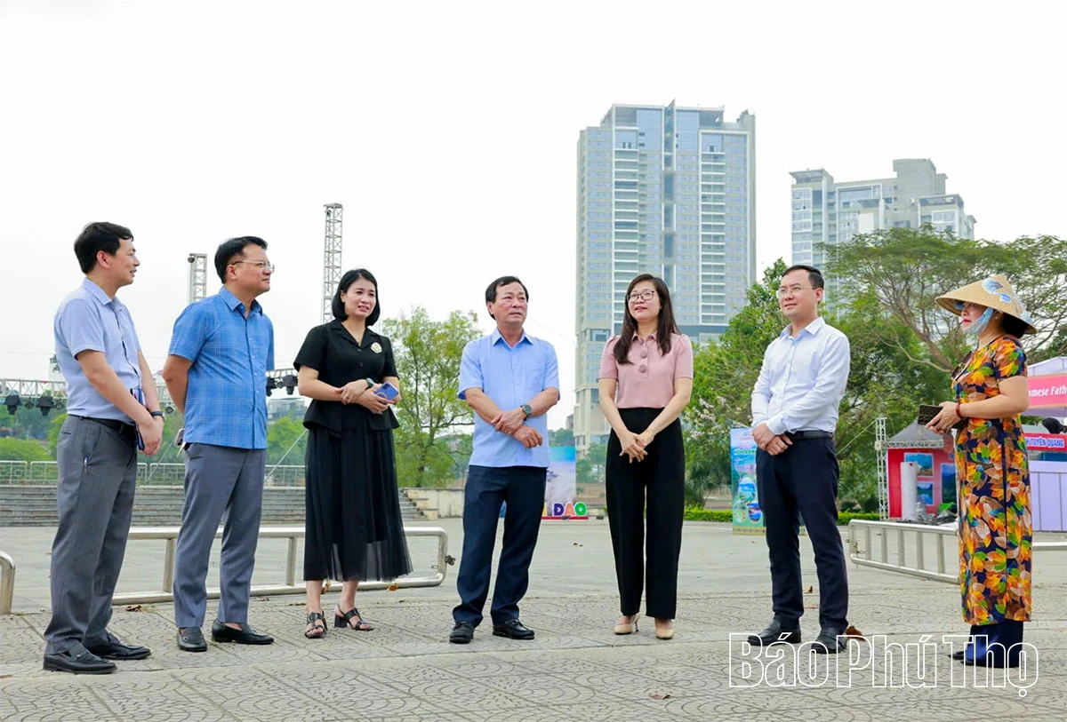 Phó Bí thư Thường trực Tỉnh ủy Bùi Văn Quang kiểm tra công tác chuẩn bị tổ chức các hoạt động dịp Giỗ Tổ Hùng Vương