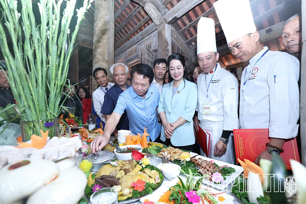 23 đội tham gia Hội thi trưng bày “Mâm cỗ tri ân”