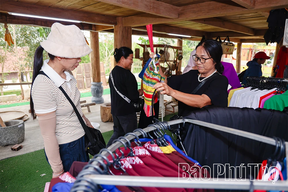 Sẵn sàng cho Giỗ Tổ Hùng Vương - hội tụ sắc màu văn hóa và lòng thành kính