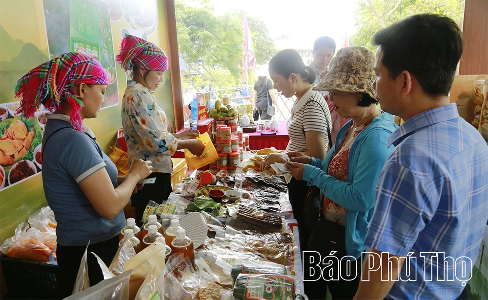 Đưa hương vị núi rừng về Giỗ Tổ