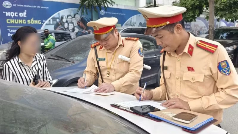 Không nâng mức phạt với các hành vi vi phạm trật tự, an toàn giao thông