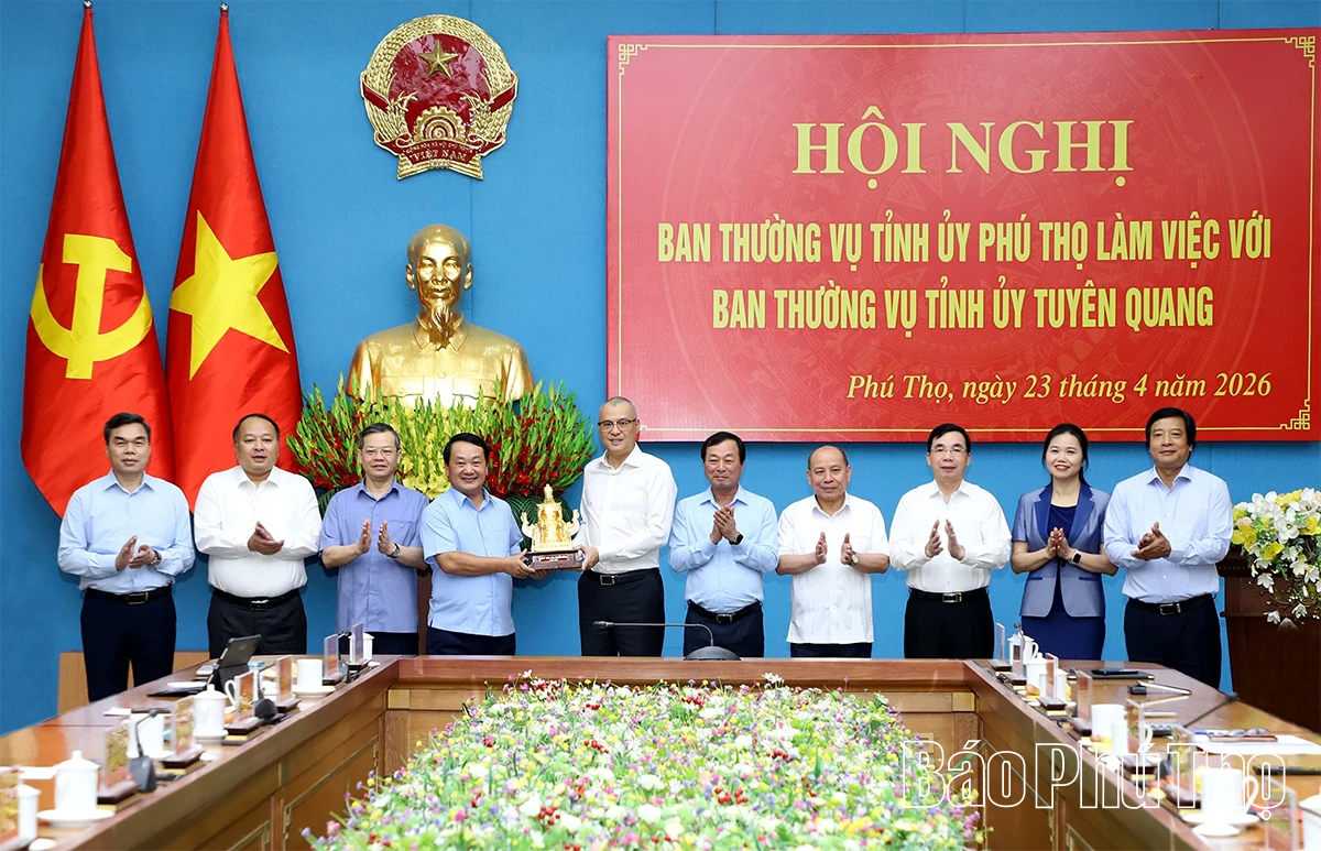Đẩy mạnh hợp tác toàn diện giữa hai tỉnh Phú Thọ và Tuyên Quang