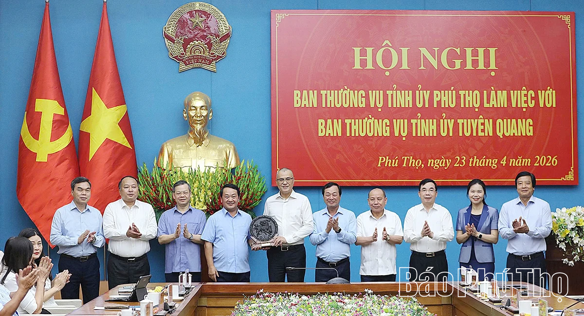 Đẩy mạnh hợp tác toàn diện giữa hai tỉnh Phú Thọ và Tuyên Quang