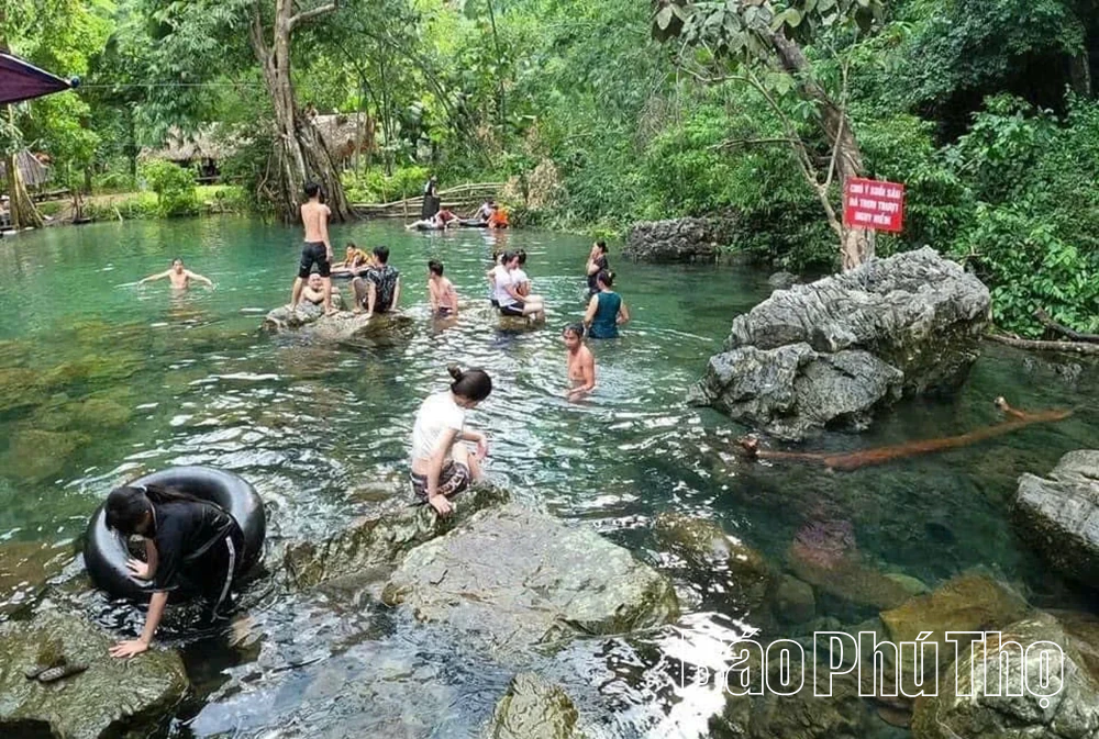 “Thiên đường xanh” giữa lòng Tây Bắc