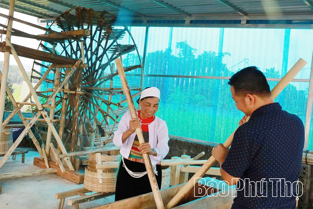 “Giữ lửa” văn hóa trong cộng đồng dân tộc Mường xã Cự Đồng
