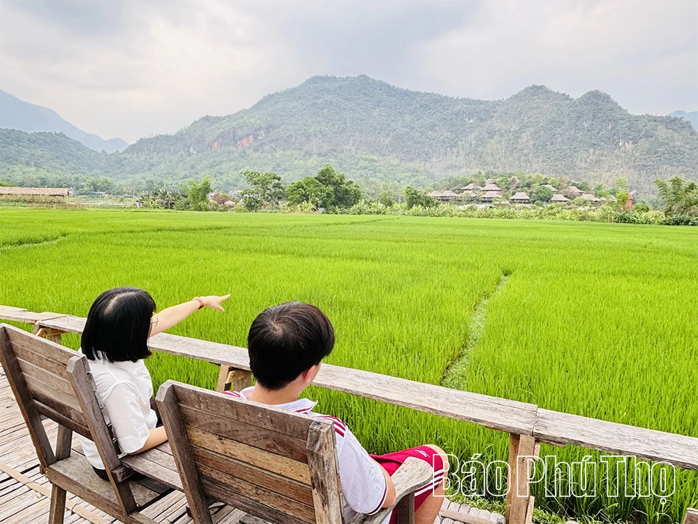 Bản Lác - điểm hẹn cuối tuần