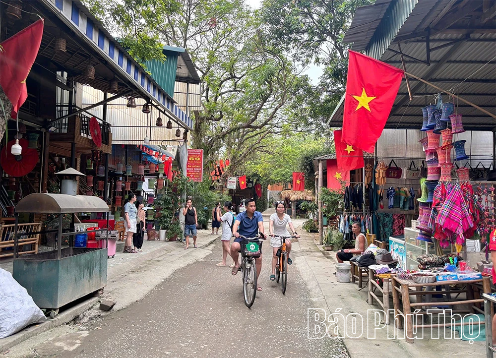 Bản Lác - điểm hẹn cuối tuần