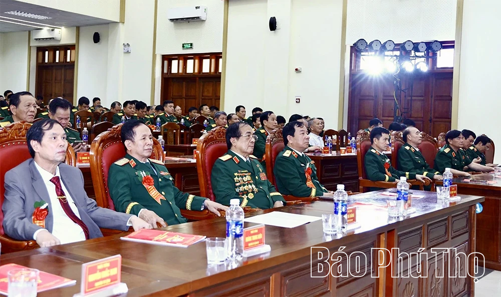 Trường Trung cấp Kỹ thuật Tăng thiết giáp kỷ niệm 50 năm ngày thành lập