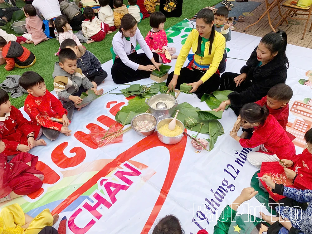 Nâng cao sức chiến đấu của tổ chức cơ sở Đảng ở Lạc Sơn