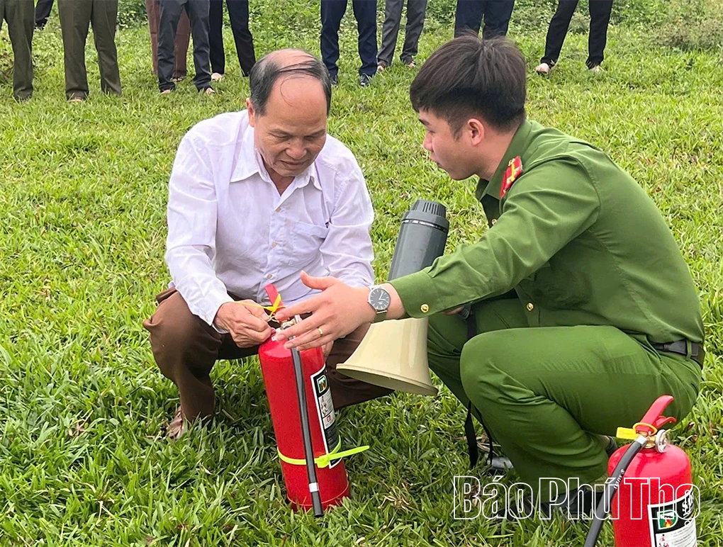 Huấn luyện nghiệp vụ phòng cháy, chữa cháy và cứu nạn, cứu hộ cho 390 cán bộ cơ sở