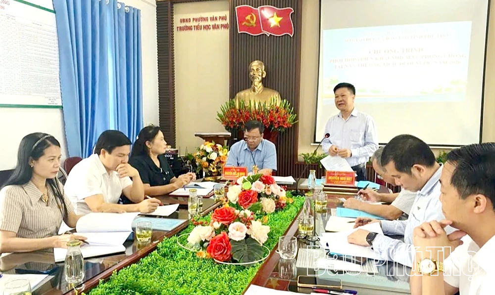 Bồi dưỡng năng lực triển khai chương trình dạy bơi an toàn cho giáo viên cốt cán 17 tỉnh, thành phố phía Bắc v