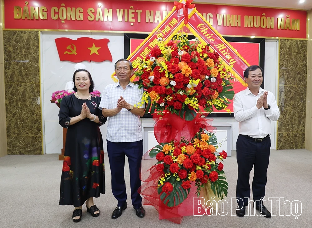 Gặp mặt đoàn đại biểu tỉnh Phú Thọ tham dự Đại hội đại biểu MTTQ Việt Nam lần thứ XI