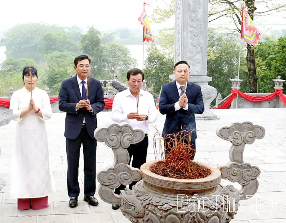 Lễ dâng hương tưởng niệm 1.478 năm ngày mất Đức Vua Lý Nam Đế
