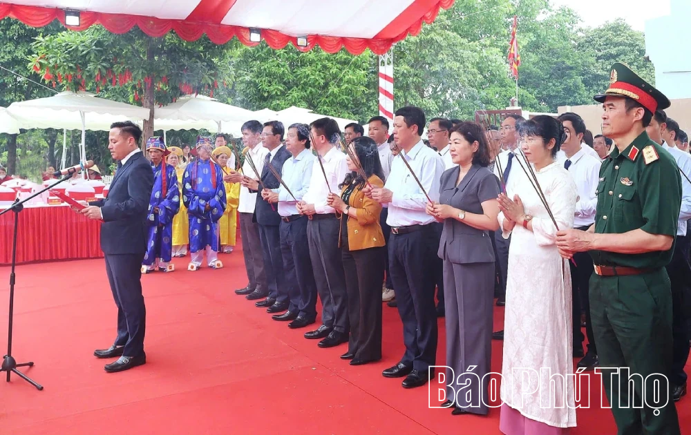 Lễ dâng hương tưởng niệm 1.478 năm ngày mất Đức Vua Lý Nam Đế