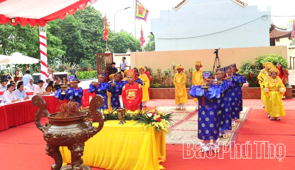 Lễ dâng hương tưởng niệm 1.478 năm ngày mất Đức Vua Lý Nam Đế