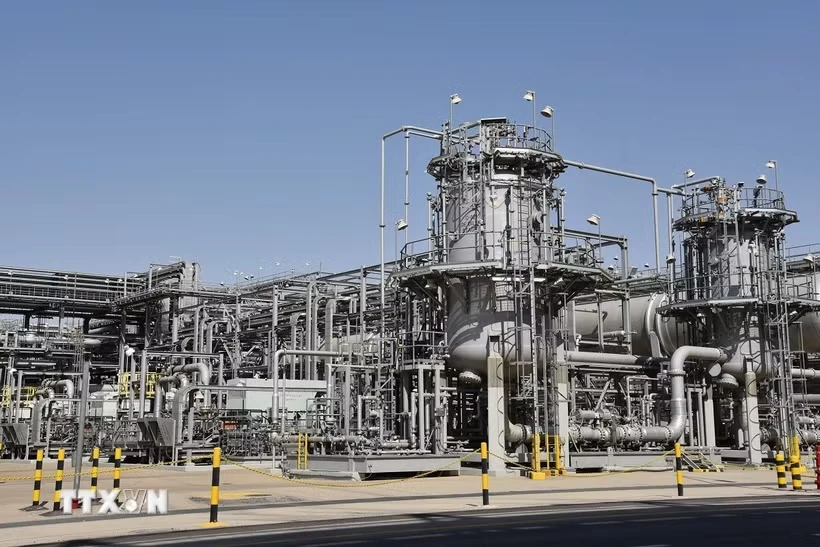 Giá dầu giảm mạnh trước thông tin Mỹ và Iran sắp đạt thỏa thuận hòa bình