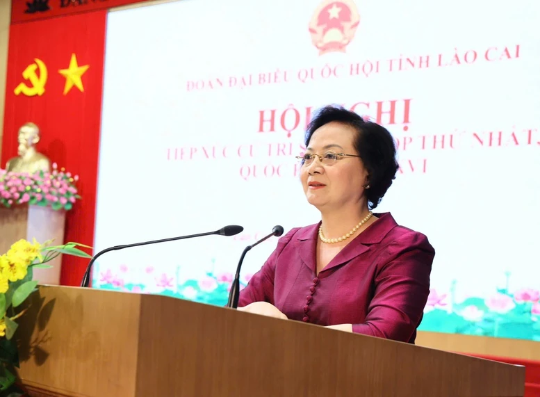 Định hướng 3 phương án sắp xếp cán bộ không chuyên trách cấp xã; cải cách tổng thể, mở rộng quan hệ tiền lương