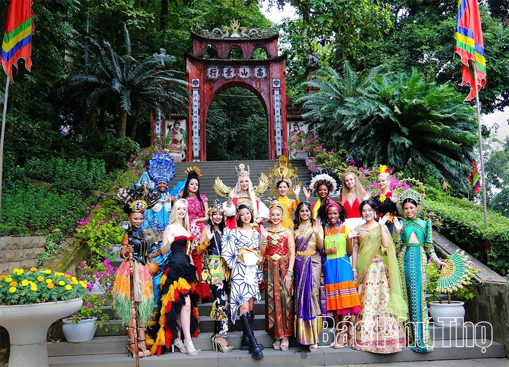Cầu nối vươn khơi