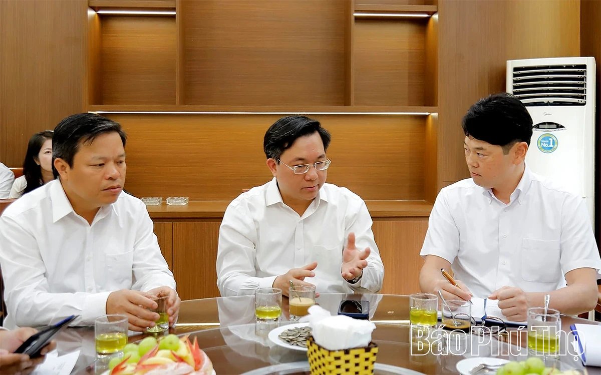 Lắng nghe, giải quyết kiến nghị, đề xuất của doanh nghiệp qua Chương trình Cà phê doanh nhân