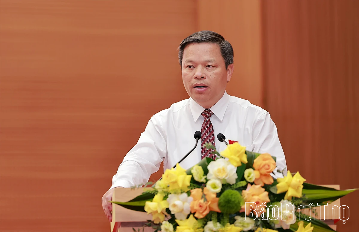Đại biểu HĐND tỉnh thảo luận, làm rõ các dự thảo nghị quyết trình tại Kỳ họp thứ Hai, HĐND tỉnh khóa XX