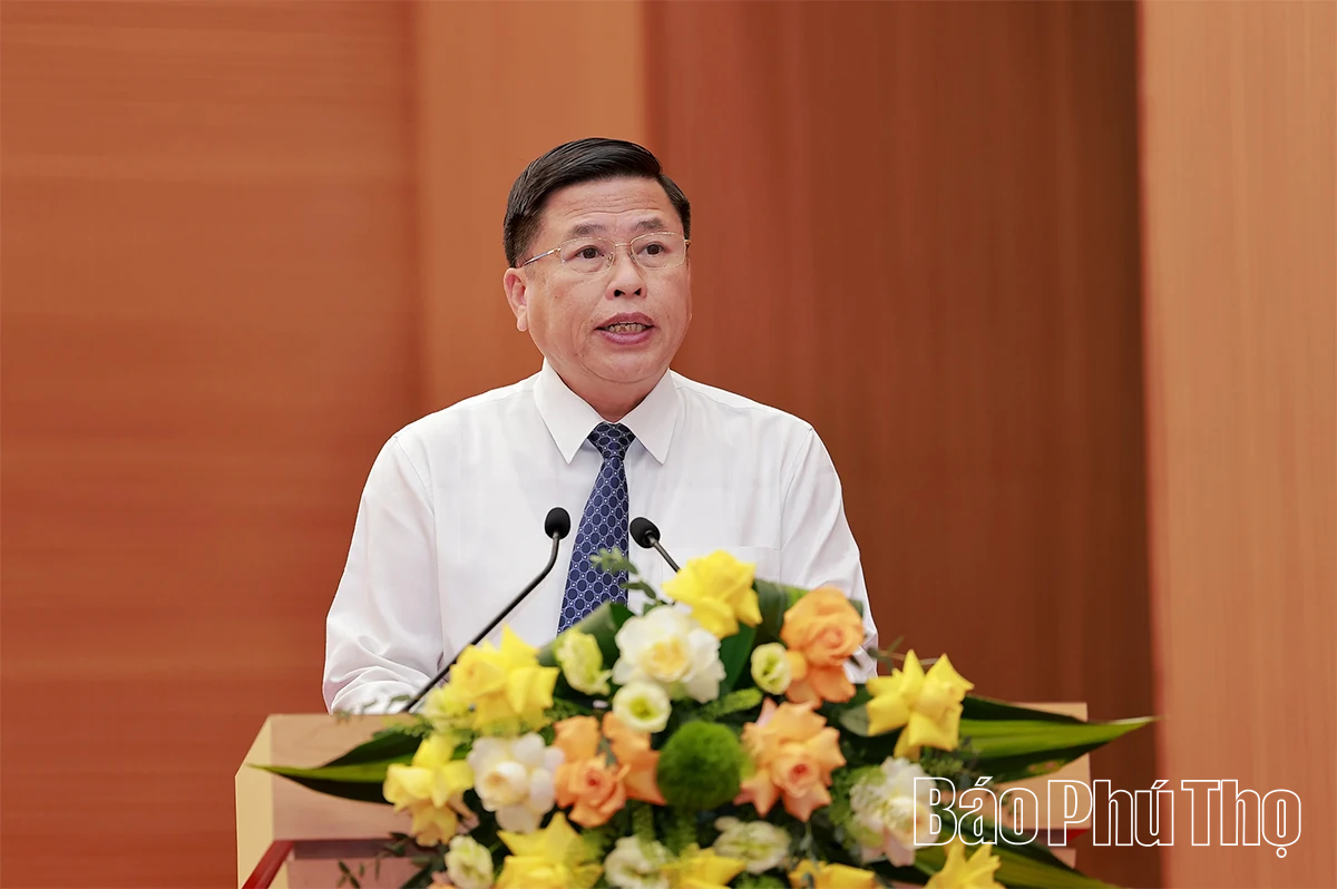 Đại biểu HĐND tỉnh thảo luận, làm rõ các dự thảo nghị quyết trình tại Kỳ họp thứ Hai, HĐND tỉnh khóa XX