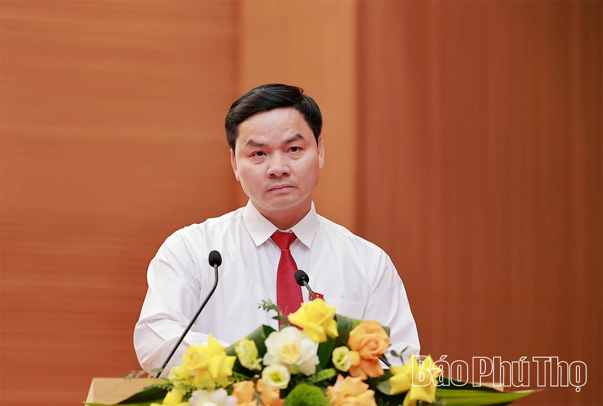 Đại biểu HĐND tỉnh thảo luận, làm rõ các dự thảo nghị quyết trình tại Kỳ họp thứ Hai, HĐND tỉnh khóa XX