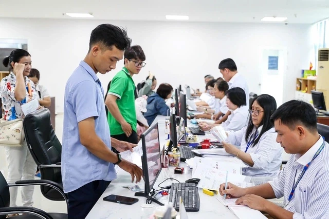 Tinh giản cán bộ yếu kém, đưa cấp phó vượt quy định từ tỉnh về xã