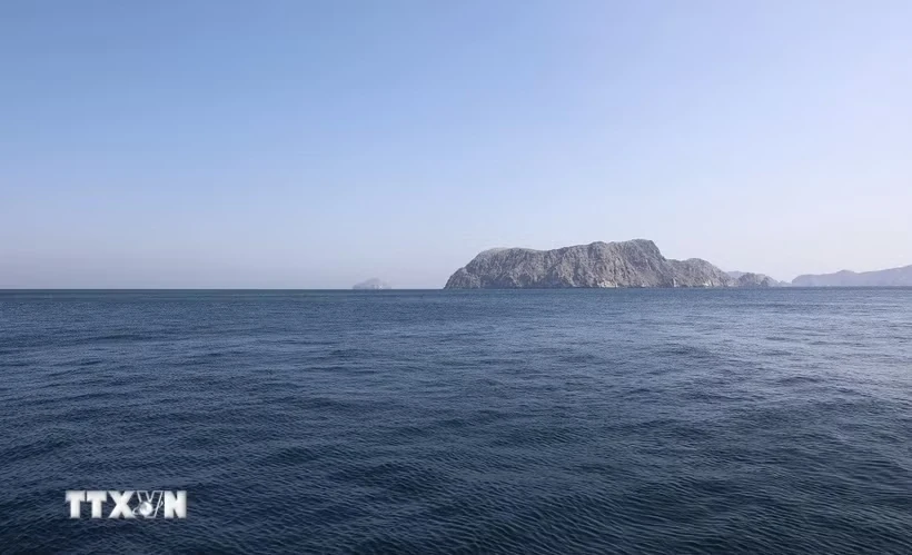 Anh và Australia tăng hiện diện quân sự tại eo biển Hormuz