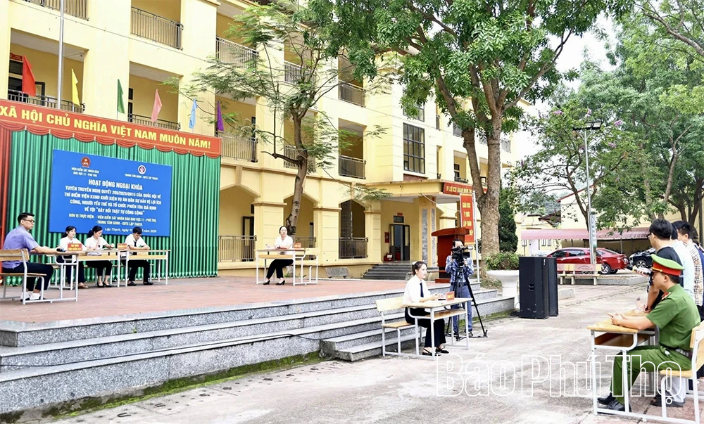 Tuyên truyền pháp luật cho học sinh thông qua phiên tòa giả định