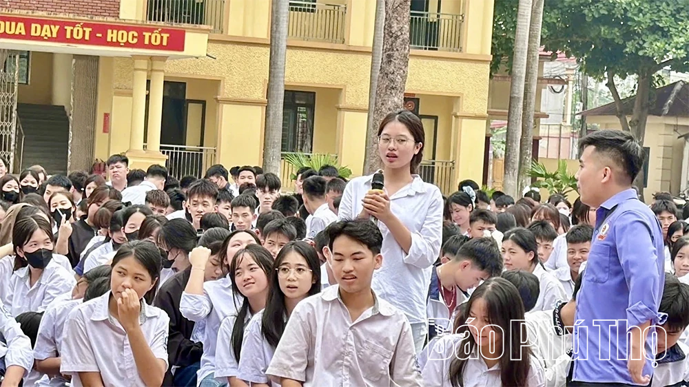 Tuyên truyền pháp luật cho học sinh thông qua phiên tòa giả định
