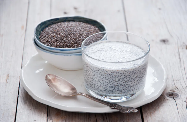 Hạt chia tốt nhưng có người bị đầy bụng, khó tiêu sau ăn, vì sao?