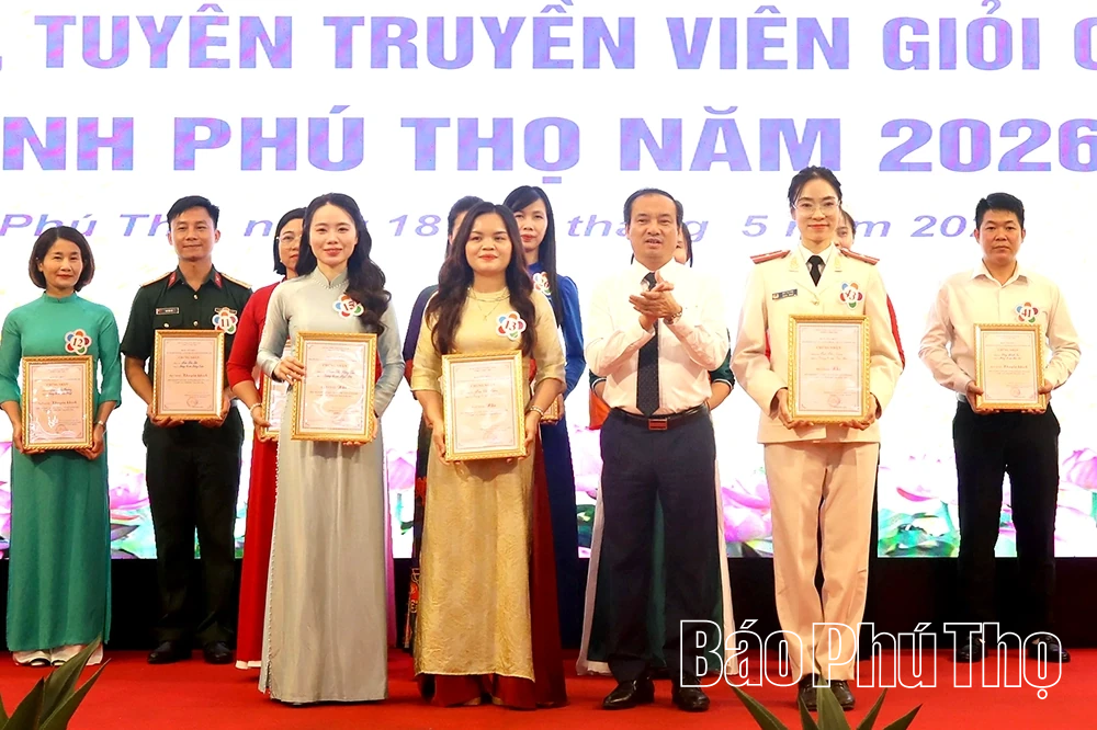 Bế mạc và trao giải Hội thi Báo cáo viên, tuyên truyền viên giỏi khu vực Hòa Bình